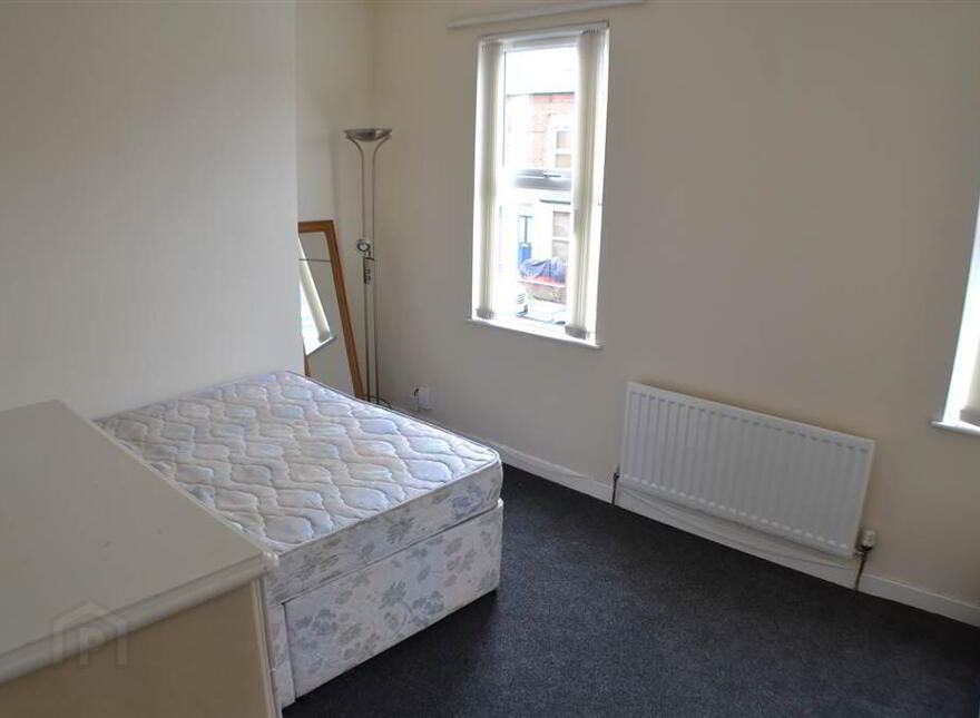 9 Lisburn Avenue, Belfast, BT9 7FX