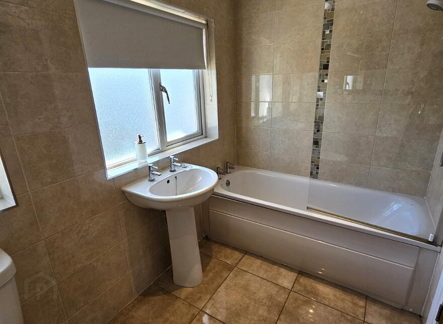 Dereen Drive, Strathfoyle, L'Derry, BT47 6UZ