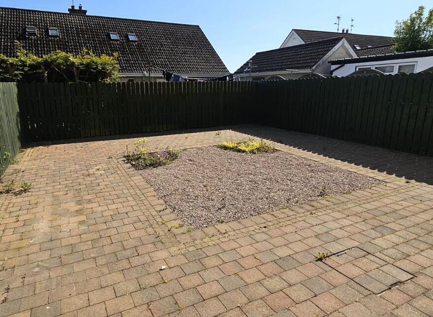 Dereen Drive, Strathfoyle, L'Derry, BT47 6UZ