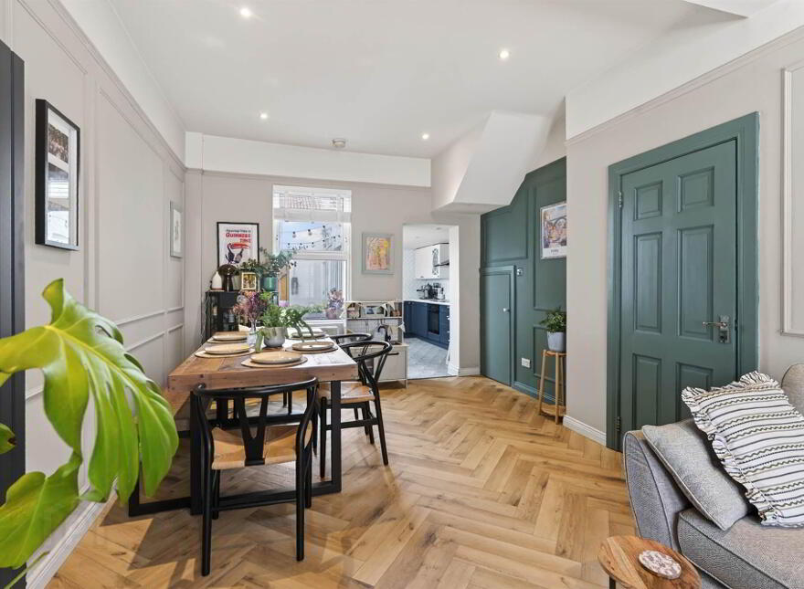 70 Belmont Avenue, Belmont, Belfast, BT4 3DE
