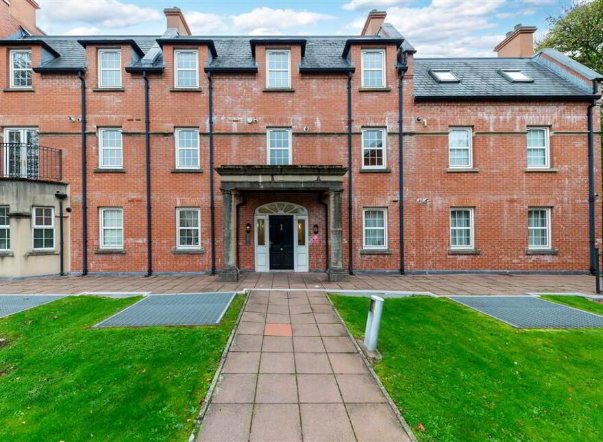 58 Milfort Mews, Dunmurry, Belfast, BT17 9JE