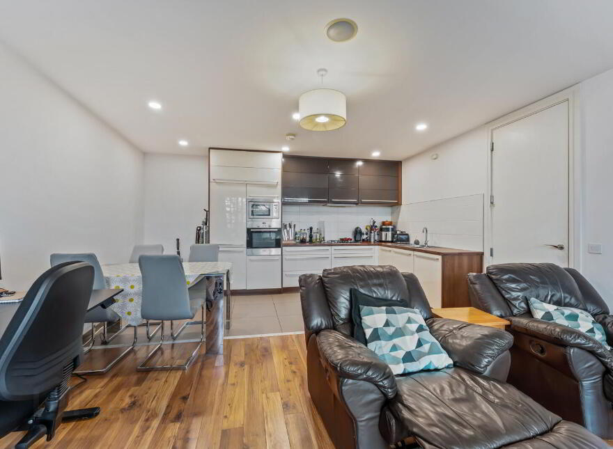 Apartment 10.03 The Arc 2J Queens Road, Belfast, BT3 9FP