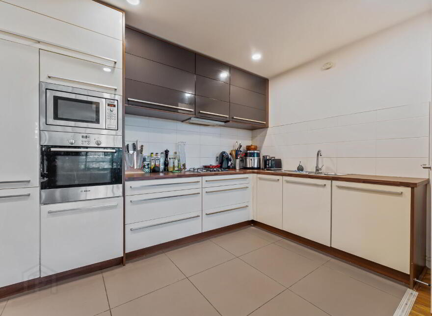 Apartment 10.03 The Arc 2J Queens Road, Belfast, BT3 9FP
