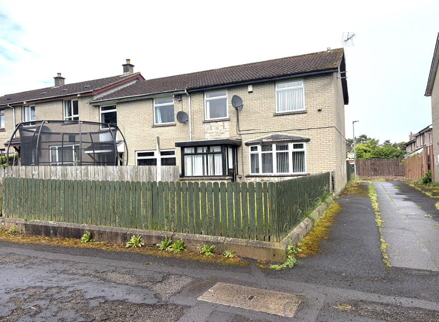 120 Dunclug Gardens, Ballymena, BT43 6NP