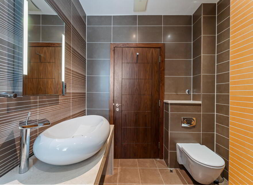 Pilot Point, 21 Clarendon Road, Belfast, BT1 3BG