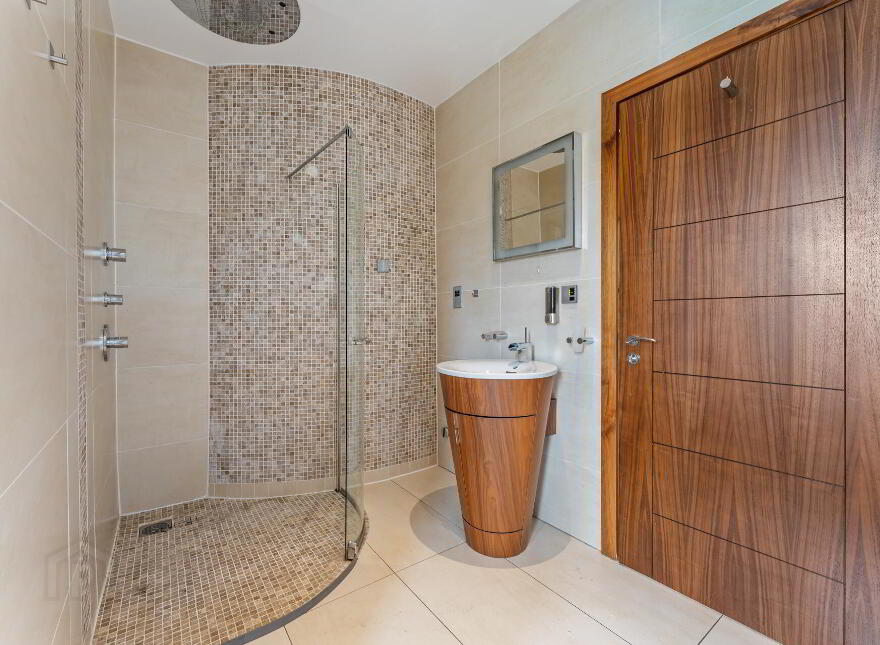 Pilot Point, 21 Clarendon Road, Belfast, BT1 3BG