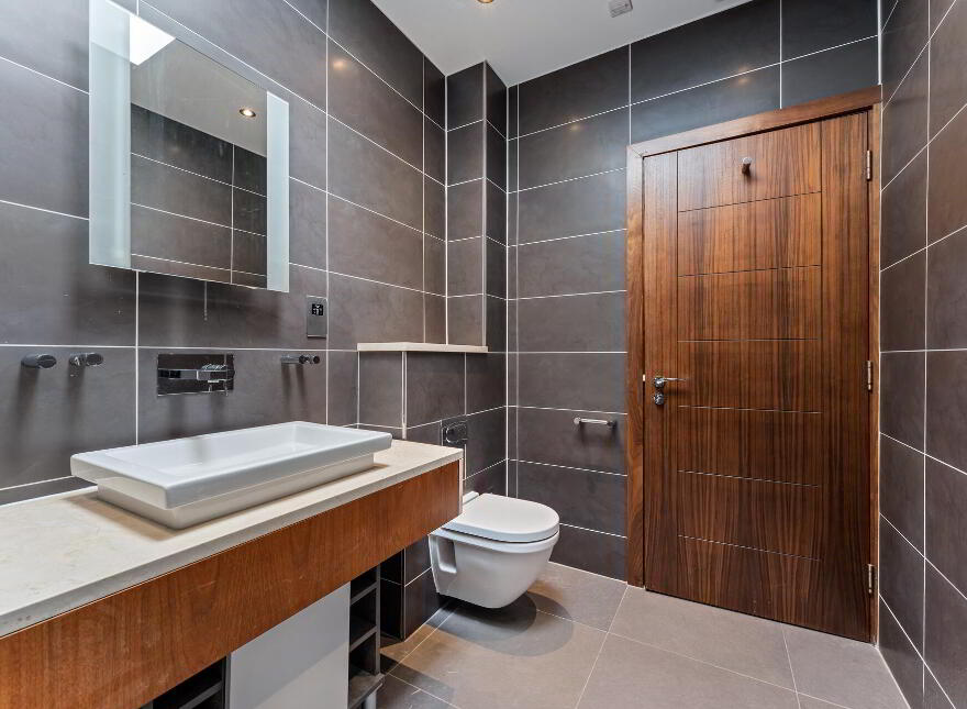 Pilot Point, 21 Clarendon Road, Belfast, BT1 3BG
