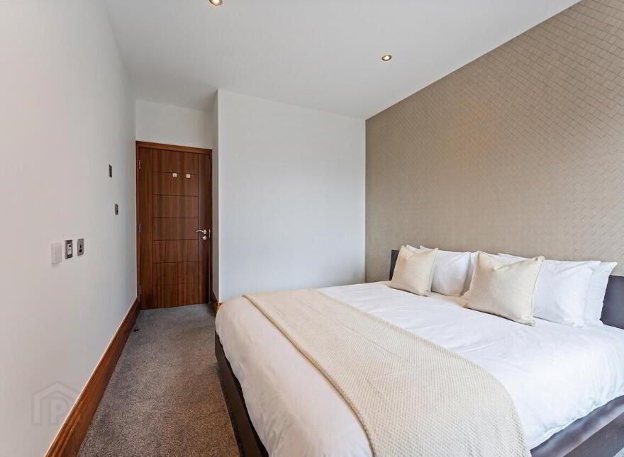Pilot Point, 21 Clarendon Road, Belfast, BT1 3BG