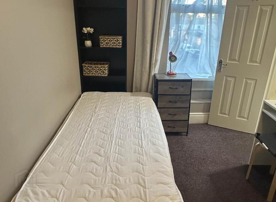 Flat 6, North Circular Road, Dublin, D07K279