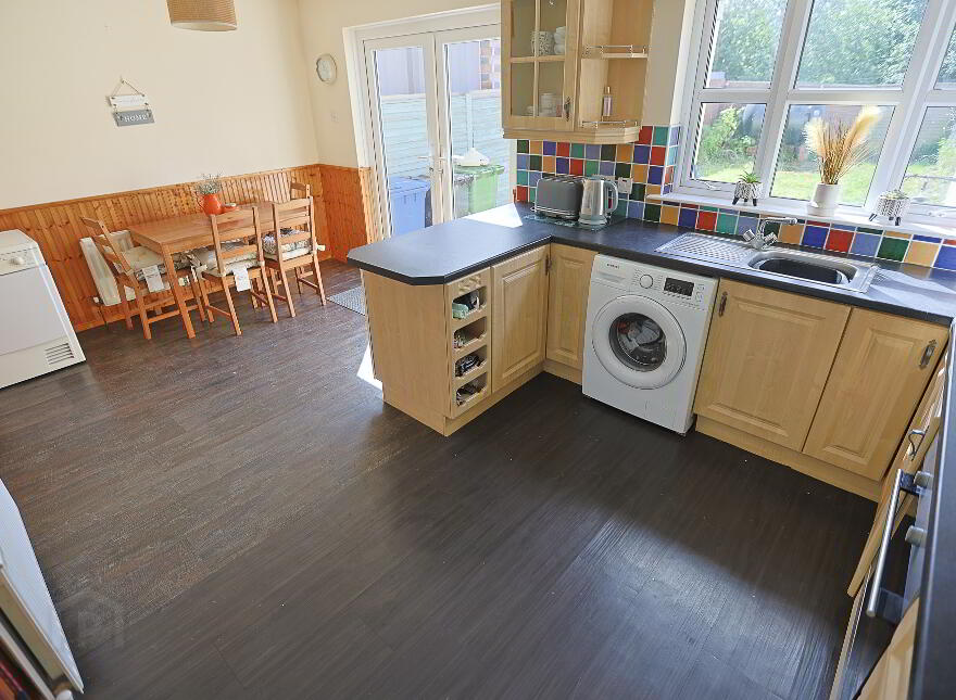 85 Avondale Manor, Craigavon, BT64 1AE