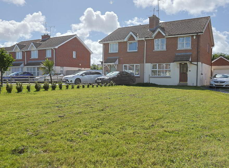 85 Avondale Manor, Craigavon, BT64 1AE
