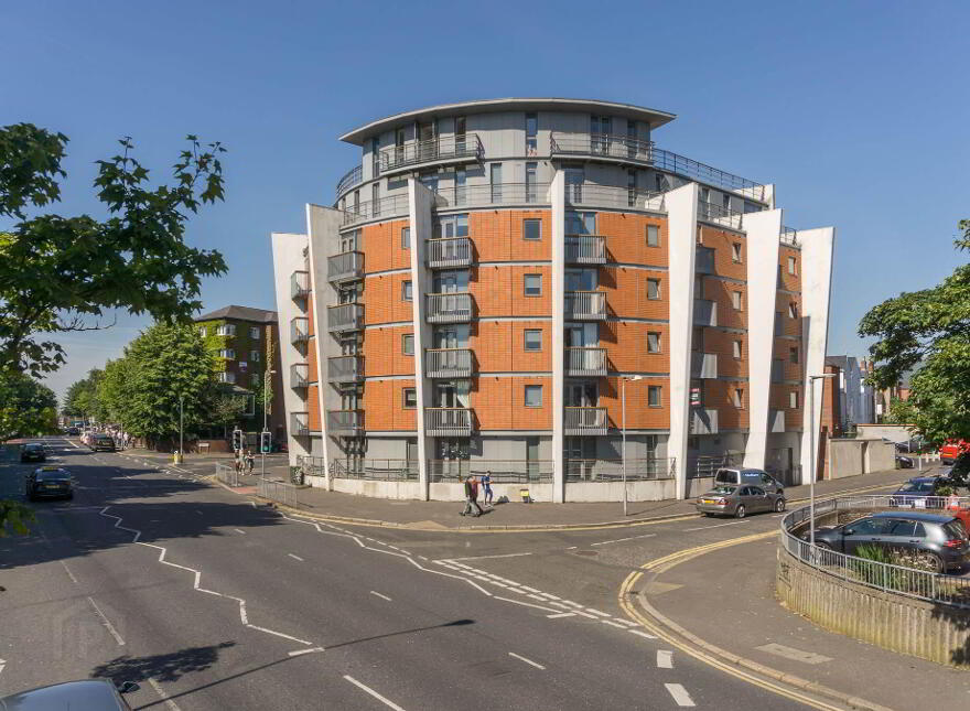 2.3, 117 Lisburn Road, Belfast, BT9 7AF