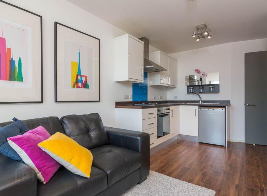 2.3, 117 Lisburn Road, Belfast, BT9 7AF