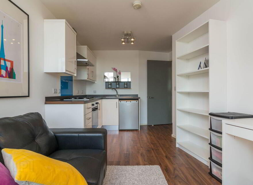 2.3, 117 Lisburn Road, Belfast, BT9 7AF