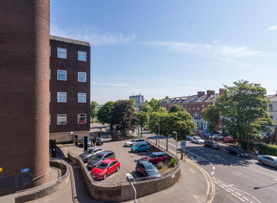 2.3, 117 Lisburn Road, Belfast, BT9 7AF