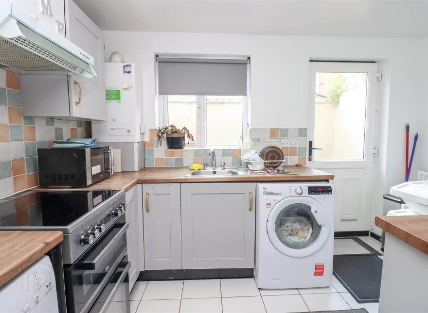30 Kensington Avenue, Belfast, BT5 5JN