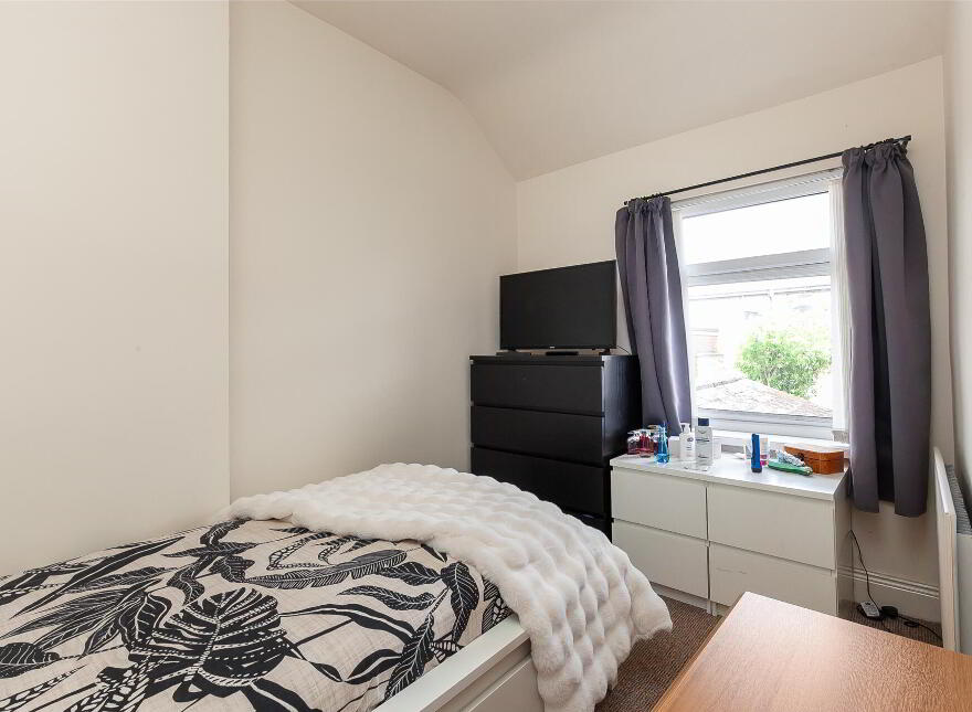 74 Glenbank Place, Crumlin Road, Belfast, BT14 8AN