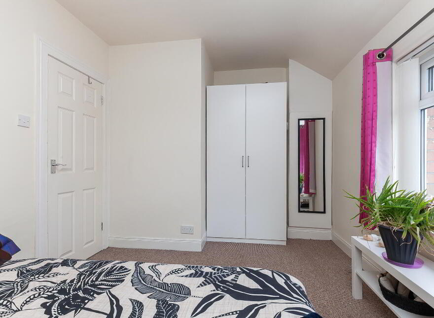 74 Glenbank Place, Crumlin Road, Belfast, BT14 8AN