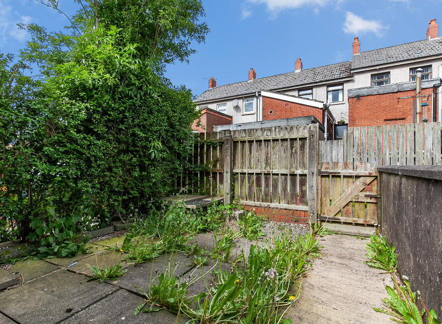 74 Glenbank Place, Crumlin Road, Belfast, BT14 8AN