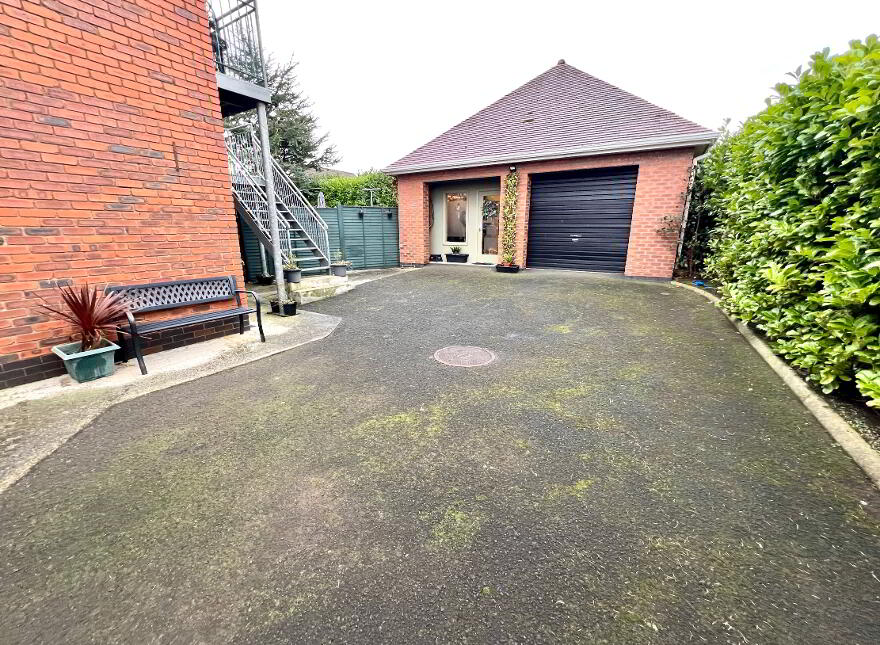 8 Riverview., Ballykelly, Derry, BT49 9NW