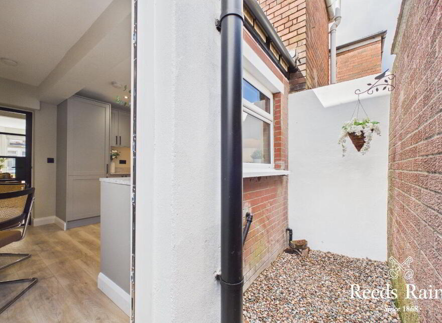 15 Willowholme Street, Cregagh Road, Belfast, BT6 8NW