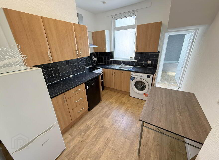 24 Wayland Street, Castlereagh Road, Belfast, BT5 5GU