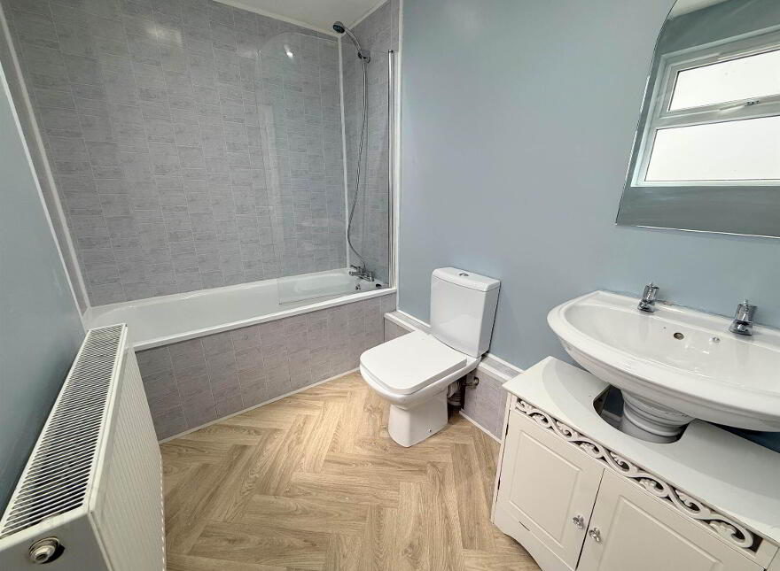 24 Wayland Street, Castlereagh Road, Belfast, BT5 5GU