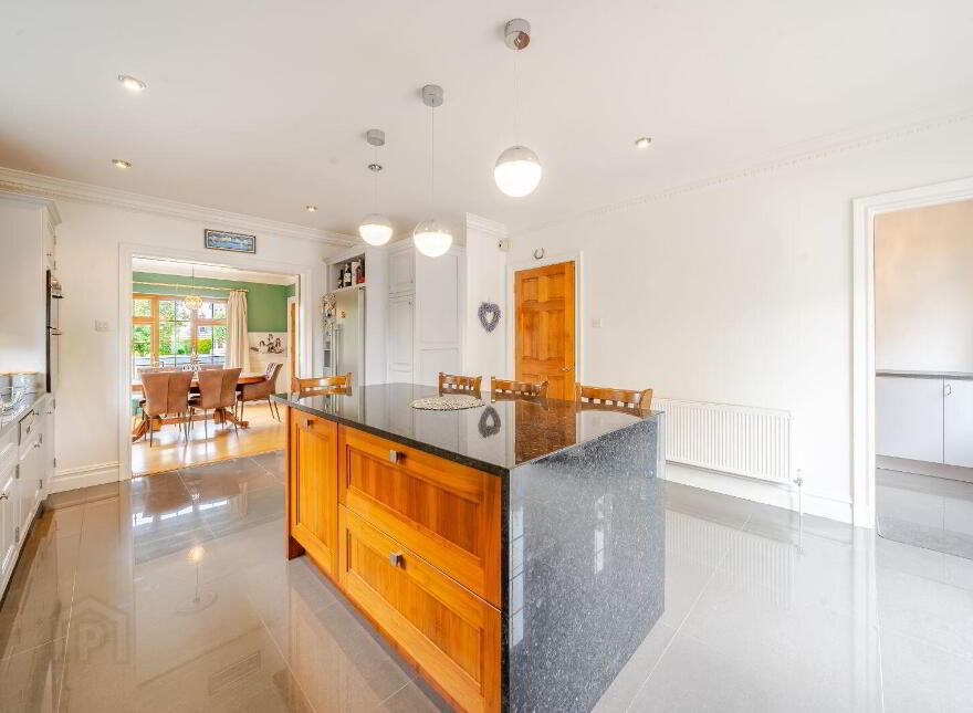 14 Westbury, Mayfield, Claremorris, F12A0E0