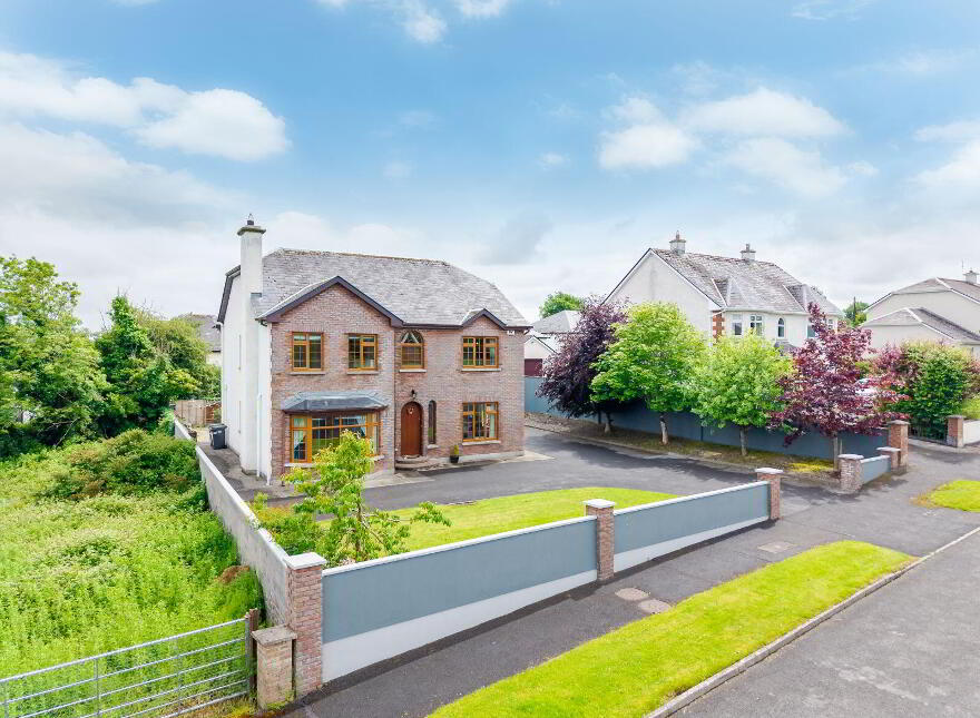 14 Westbury, Mayfield, Claremorris, F12A0E0