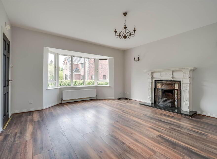 53 Hillsborough Road, Dromore, BT25 1QN