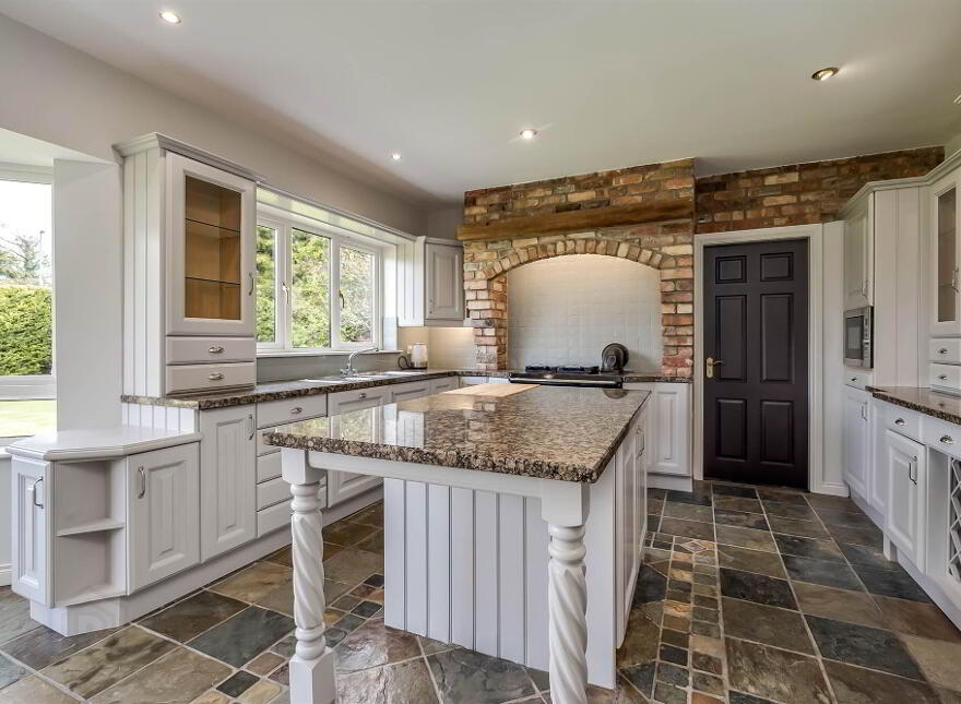 53 Hillsborough Road, Dromore, BT25 1QN