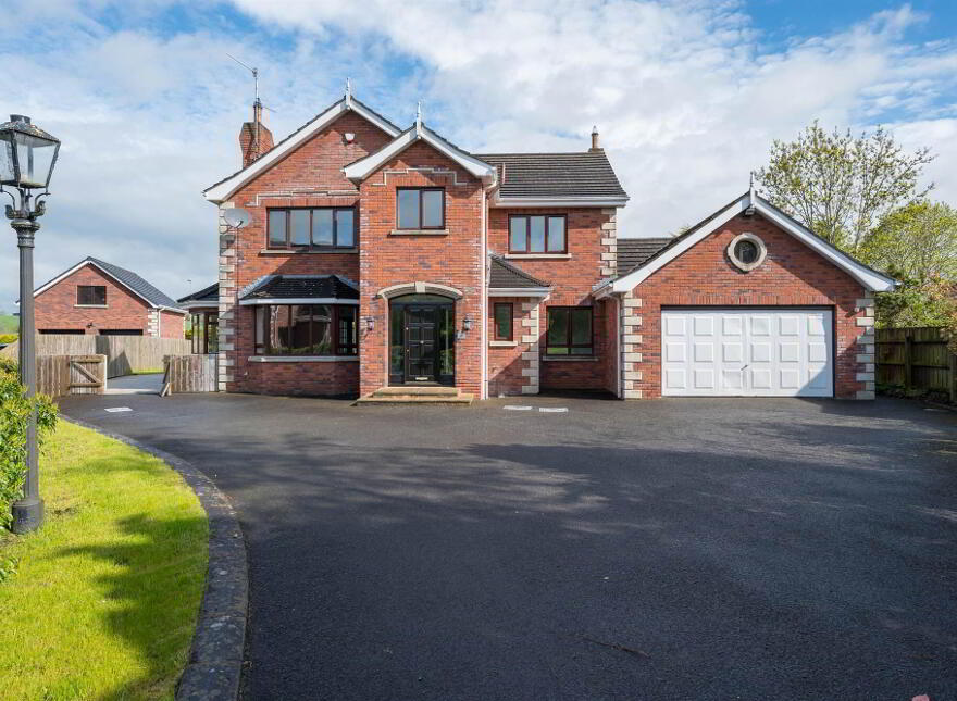 53 Hillsborough Road, Dromore, BT25 1QN