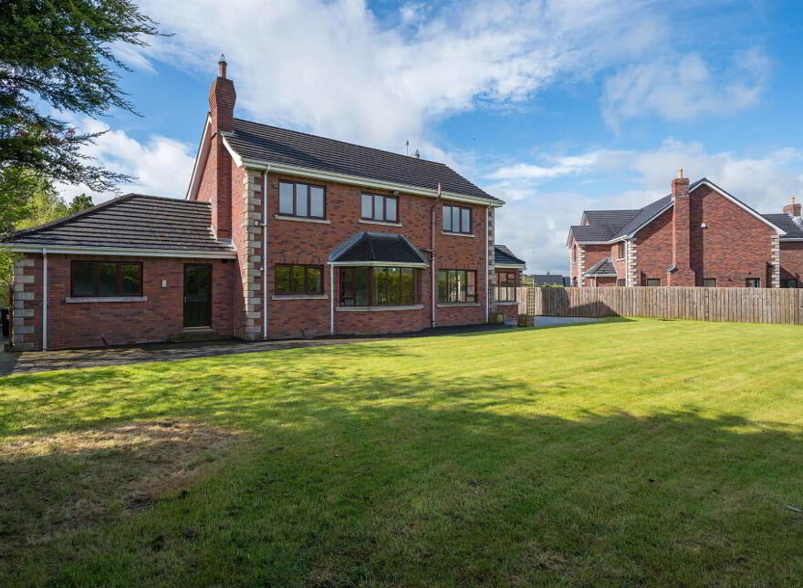 53 Hillsborough Road, Dromore, BT25 1QN