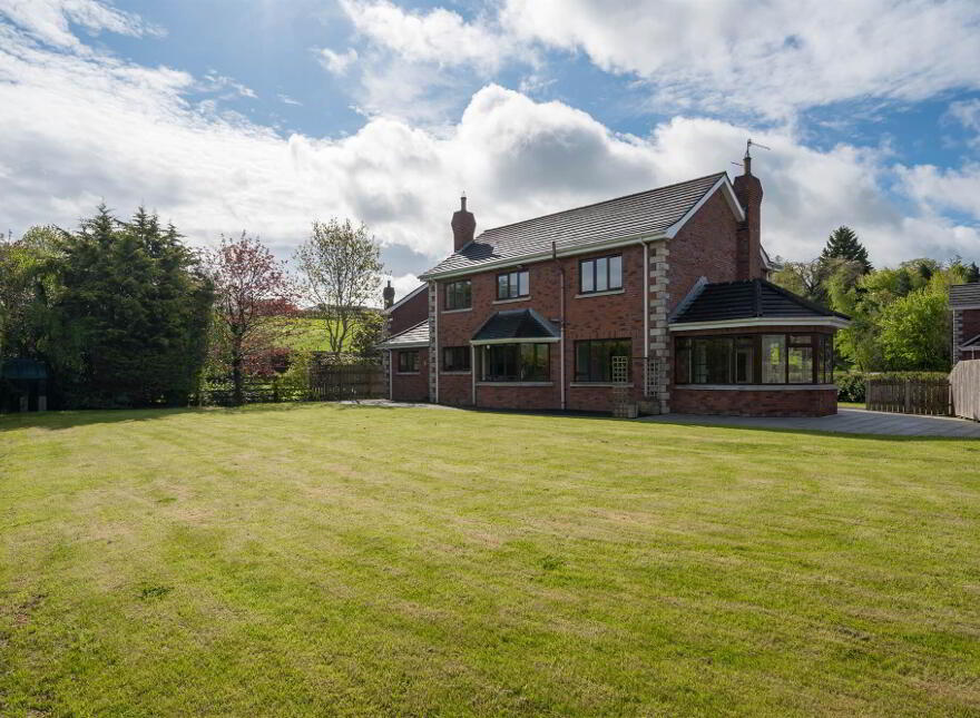 53 Hillsborough Road, Dromore, BT25 1QN