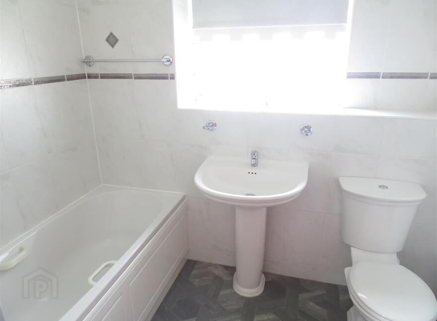 17 Woodford Park, Lurgan, BT66 7HA