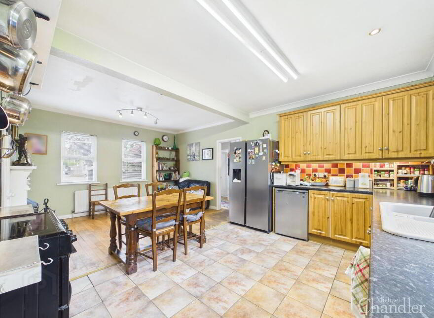 27 Hillsborough Road, Carryduff, Belfast, BT8 8HS