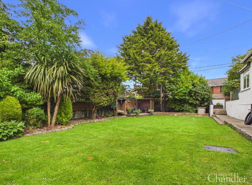 27 Hillsborough Road, Carryduff, Belfast, BT8 8HS