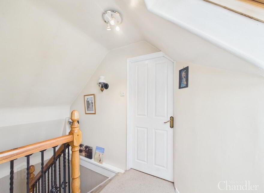 27 Hillsborough Road, Carryduff, Belfast, BT8 8HS