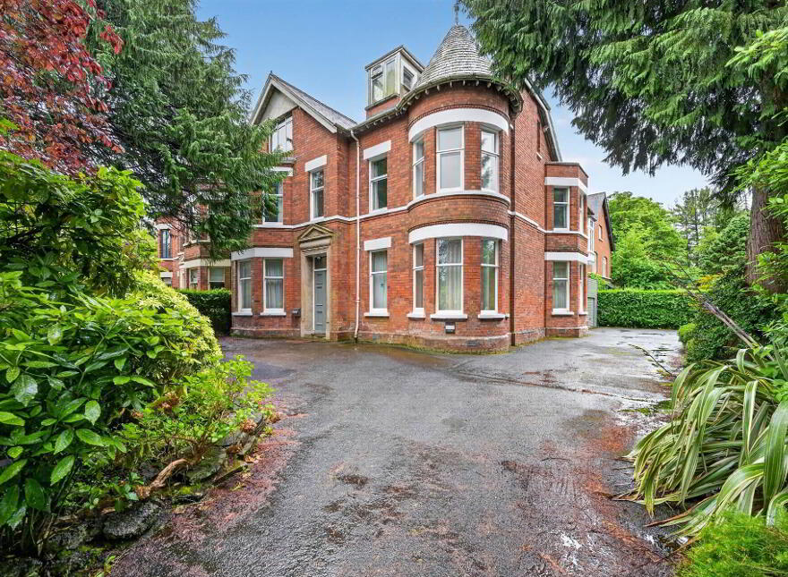 1 Deramore Park, Belfast, BT9 5JW