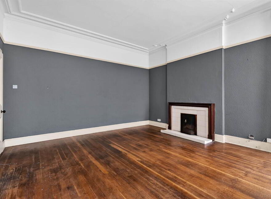 1 Deramore Park, Belfast, BT9 5JW
