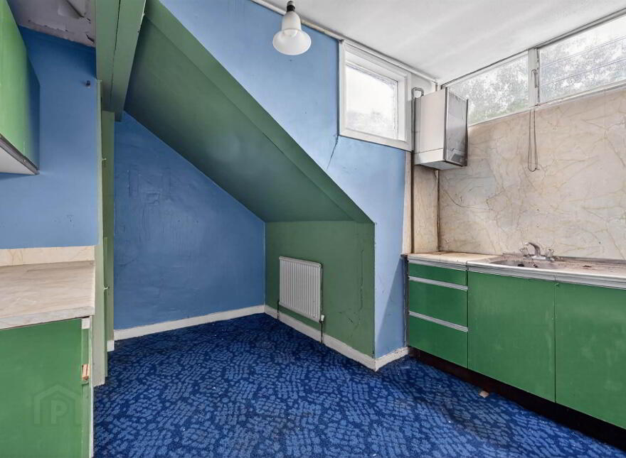 1 Deramore Park, Belfast, BT9 5JW