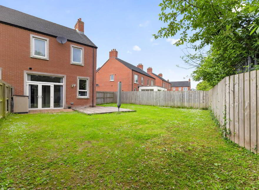 36 Wyncroft Crescent, Lisburn, BT28 2AT