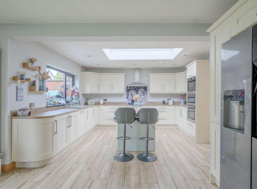 67 Knightsbridge Court, Bangor, BT19 6FW
