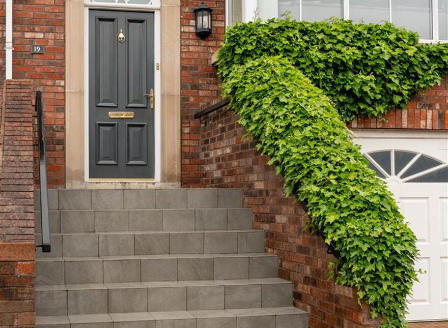19 Galgorm Court, Galgorm, Ballymena, BT42 1GY