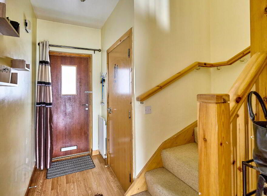 24d Shaftesbury Road, Bangor, BT20 3GD