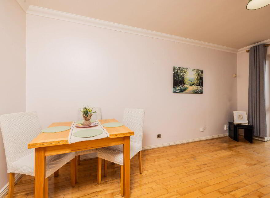 Apartment 30 Clonliffe Square, Distillery Road, Drumcondra, Drumcondra, D03K658