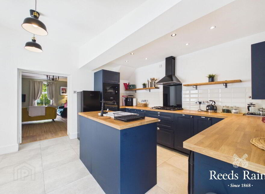 33 Whitewell Road, Newtownabbey, BT36 7ET