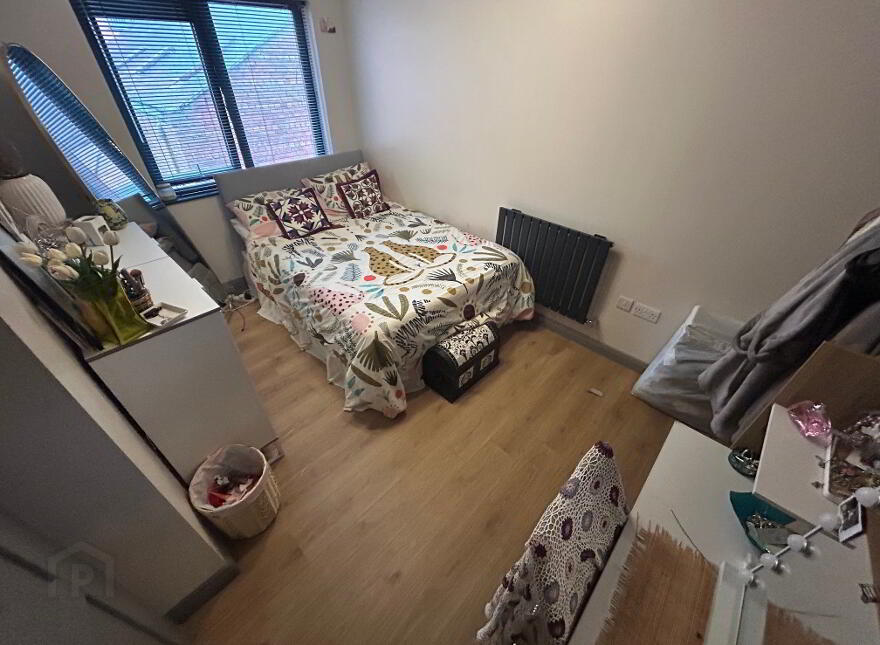 Apt 12, 1 Sussex Place, Belfast, BT2 8AL