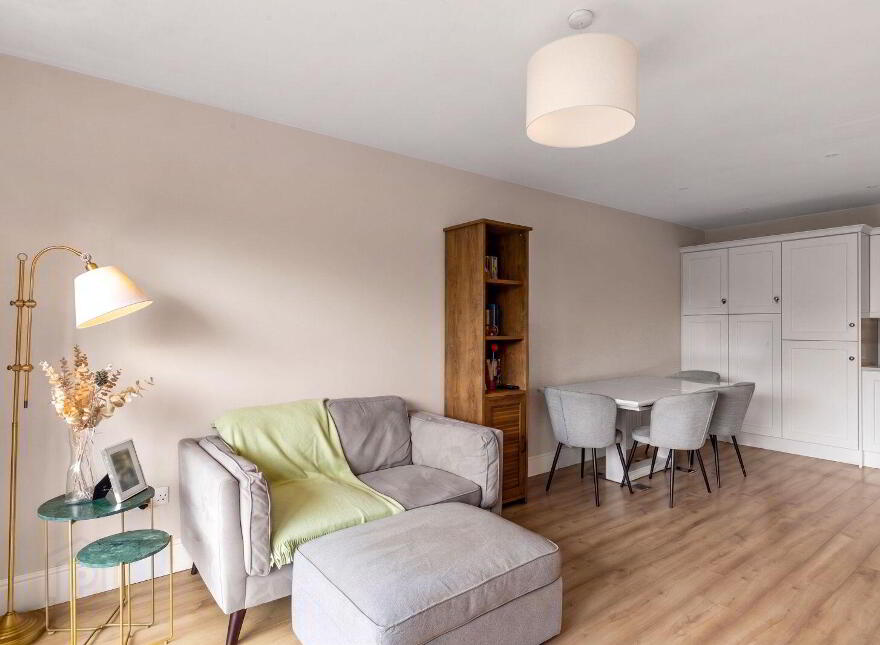 53 Academy Square, Academy Street, Navan, C15XN50