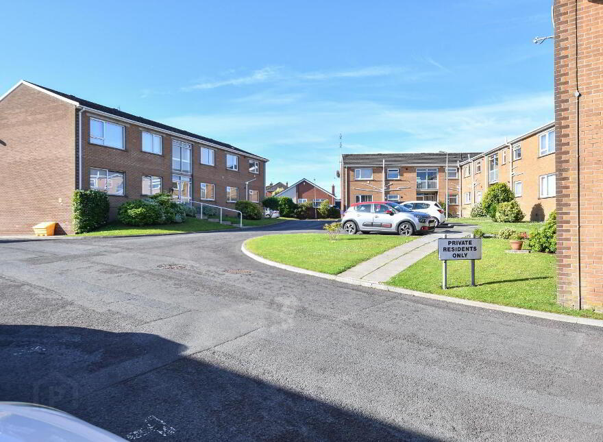 5 Sunningdale Court, Bangor, BT20 4SW